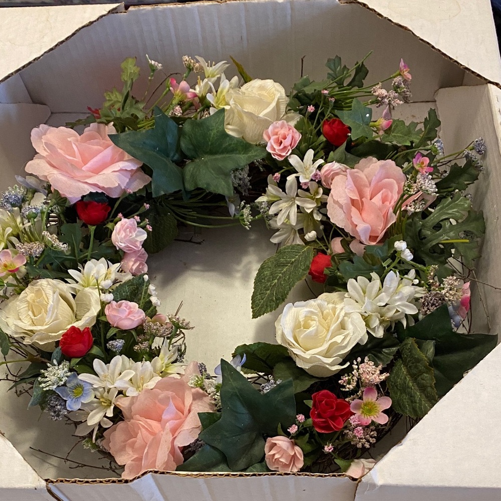 Floral Artificial Wreath with Pink and White Roses
